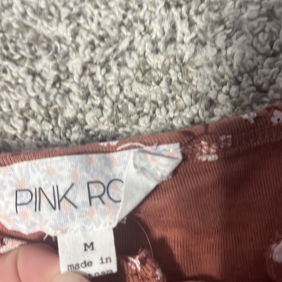 Tight-Fit Ribbed Tee - Picture 5 of 6